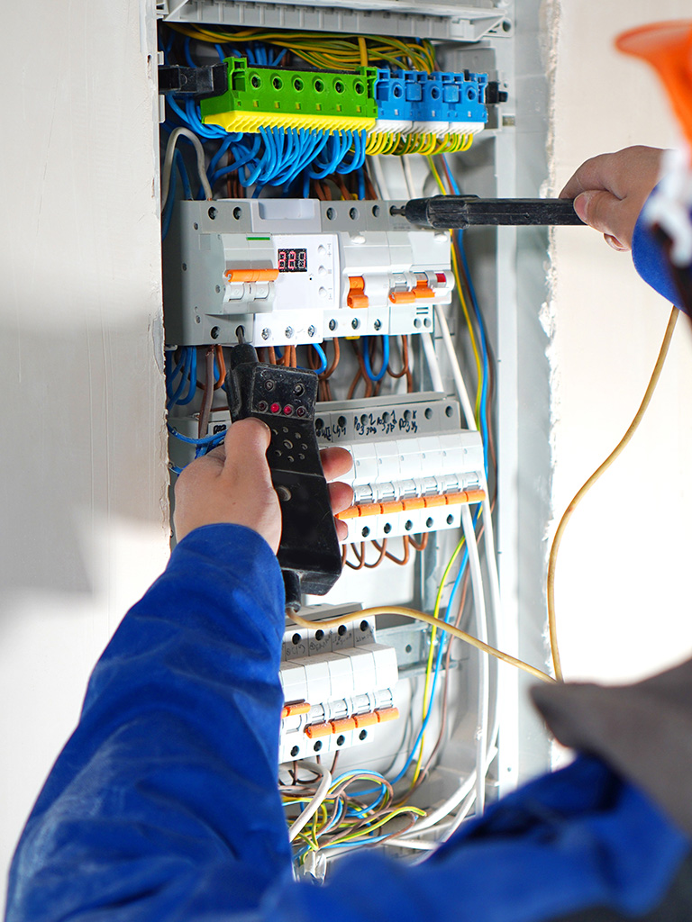 Arga Costruzioni srl - Impiantistica Elettrica